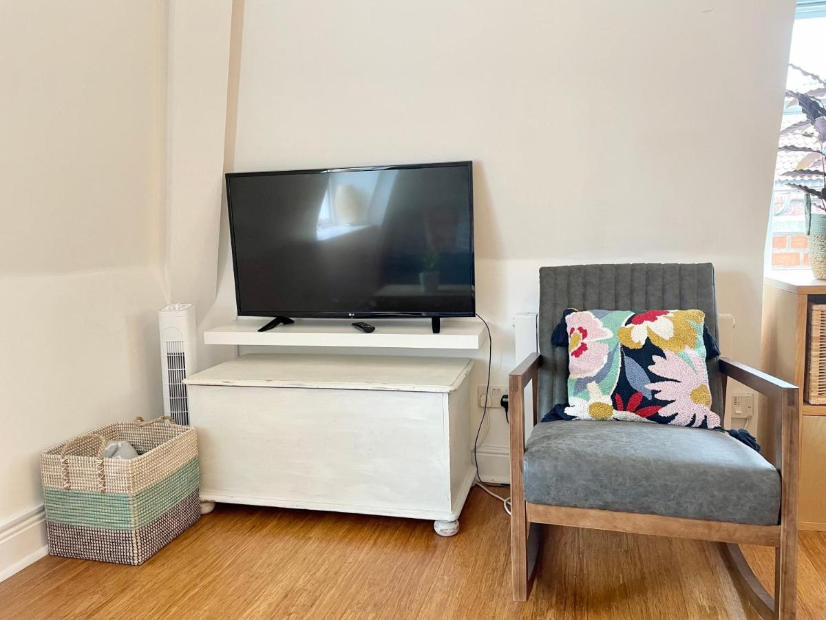Bright 1 Bed Flat Near Cabot Circus Apartment Bristol Room photo